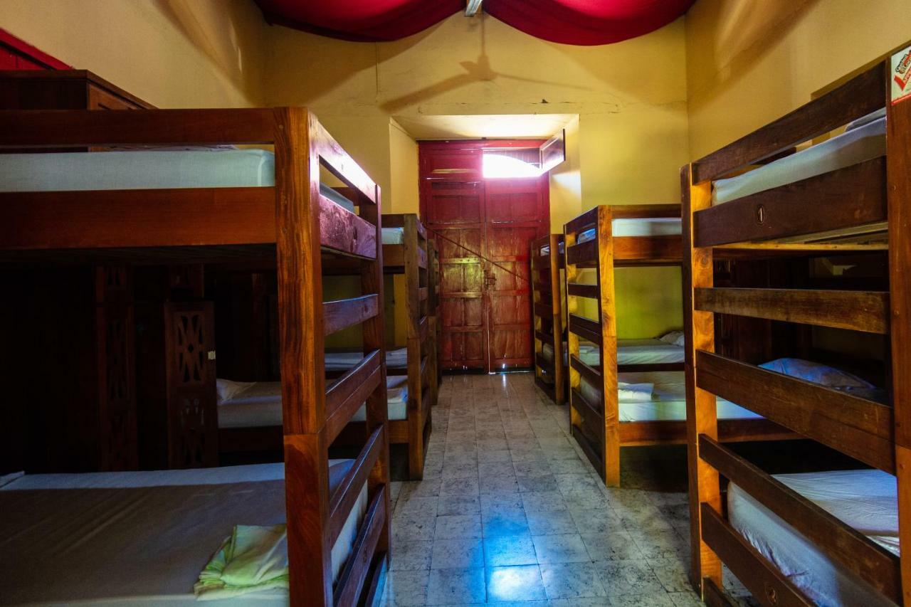 Hostal Lazybones León المظهر الخارجي الصورة