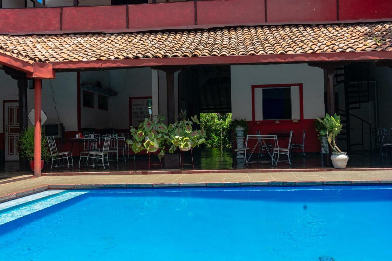 Hostal Lazybones León المظهر الخارجي الصورة